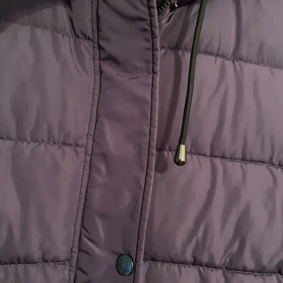 NUAGE Purple Hooded long ( to knees)Puffer Vest - Picture 9 of 10